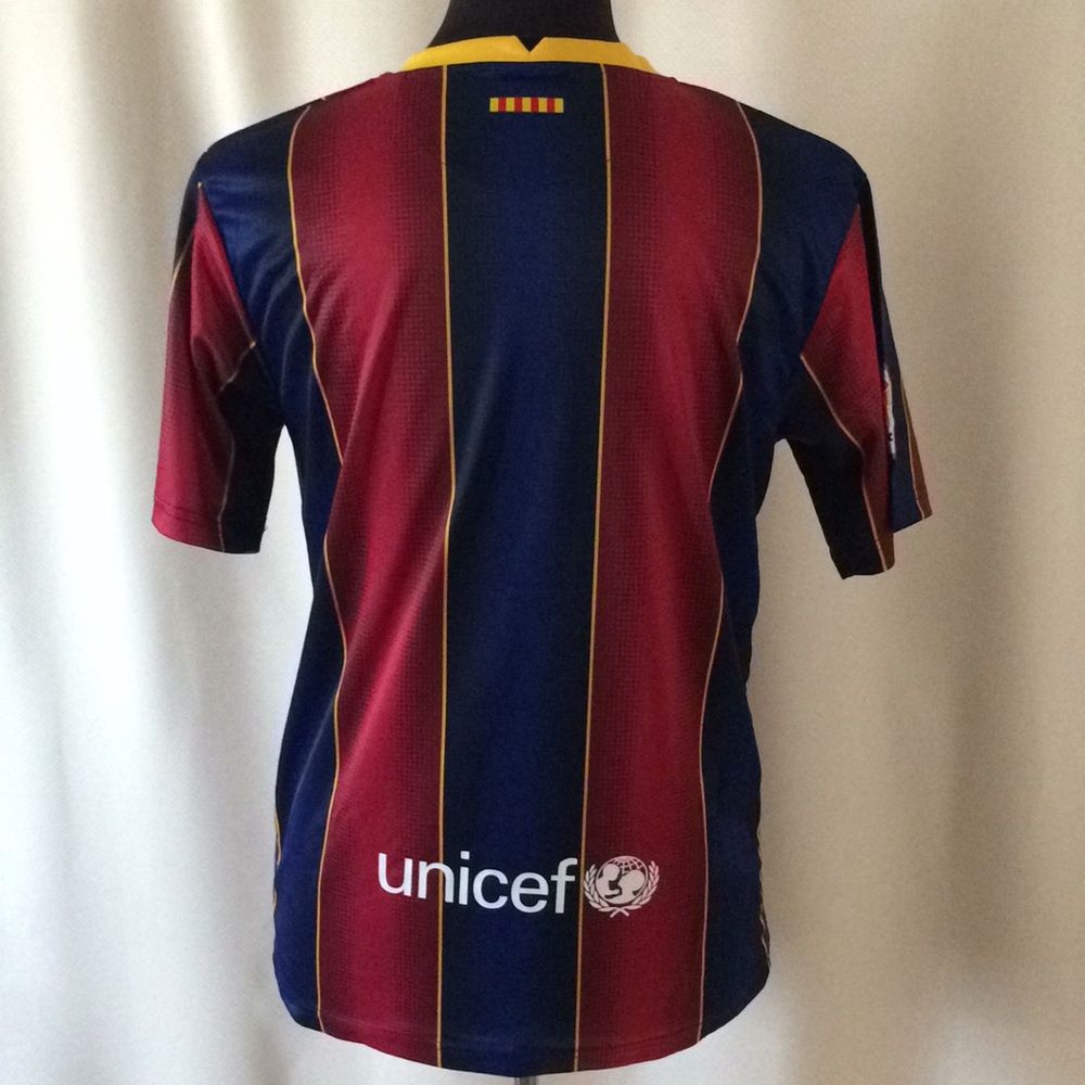 Barcelona Home Jersey - OPEN TO OFFERS!😊💵💵 - Picture 6 of 11